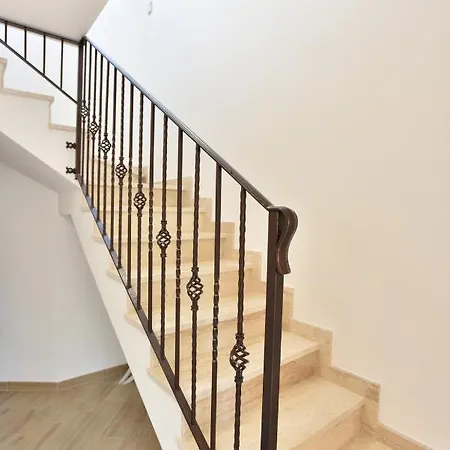 Casa Terra Del Sole 아파트 풀라